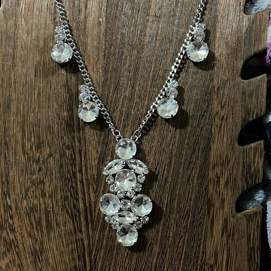 3/$18 Rsvp Silver/Rhinestone Necklace - New - Lot 481